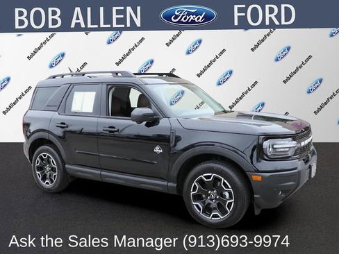 Used 2025 Ford Bronco Sport Outer Banks w/ Outer Banks Tech Package+ AWD/4WD image 1