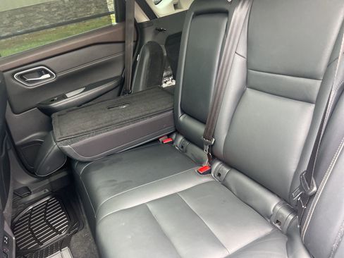 Used 2021 Nissan Rogue SL w/ Premium Package image 15