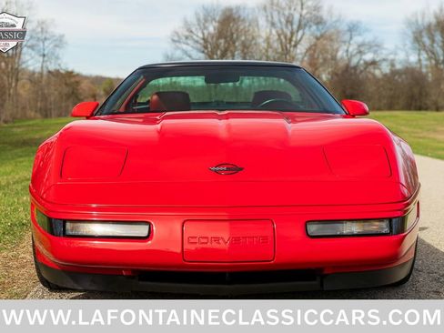 Used 1991 Chevrolet Corvette Coupe image 19