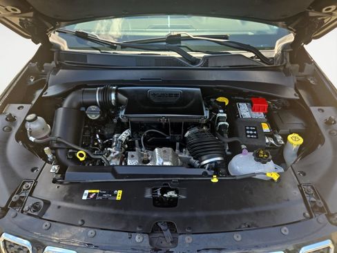 Used 2023 Jeep Compass Limited w/ Sun and Sound Group AWD/4WD image 17