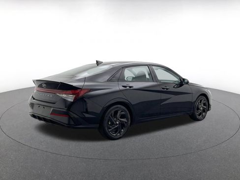 Used 2026 Hyundai Elantra Sport FWD image 8