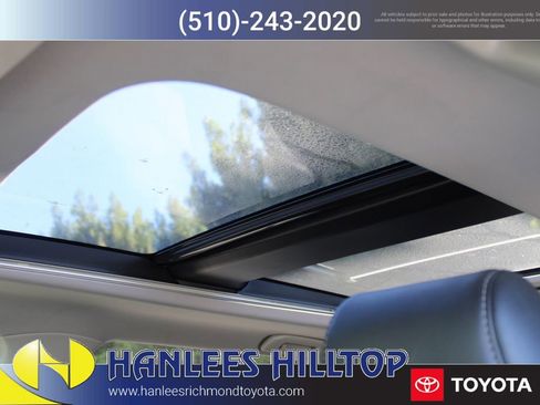 Used 2019 Toyota RAV4 Limited image 15