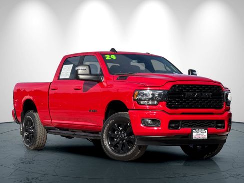 Used 2024 RAM 2500 Big Horn w/ Night Edition image 2
