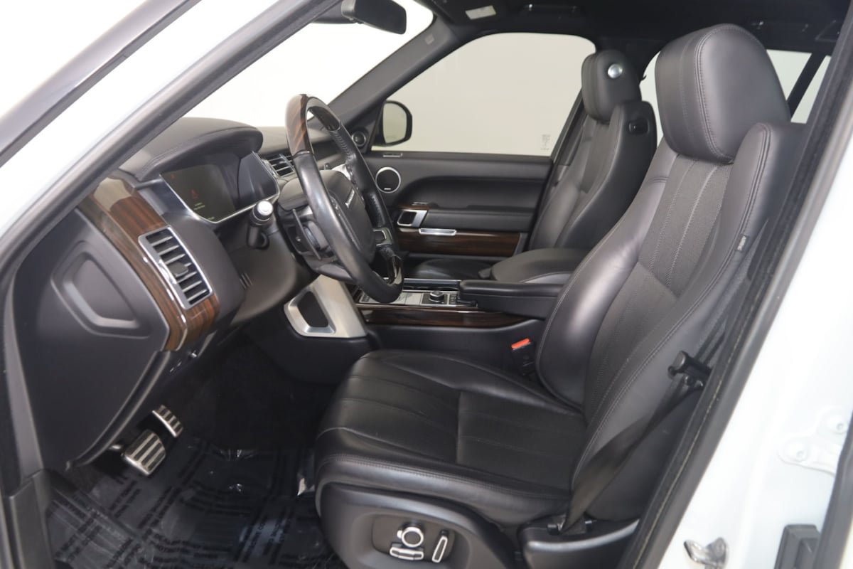 Used 2016 Land Rover Range Rover Supercharged AWD/4WD image 13