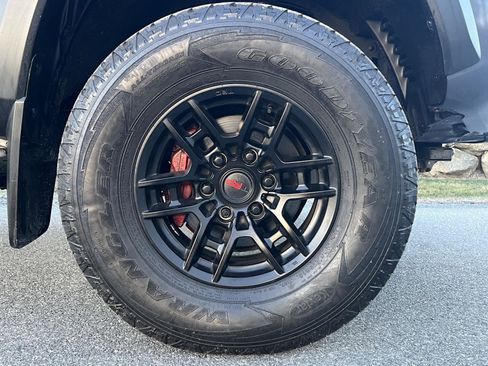 Used 2021 Toyota Tacoma TRD Pro image 24