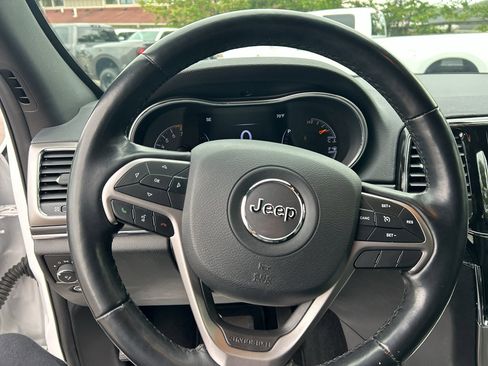 Used 2021 Jeep Grand Cherokee Limited w/ Luxury Group II AWD/4WD image 25