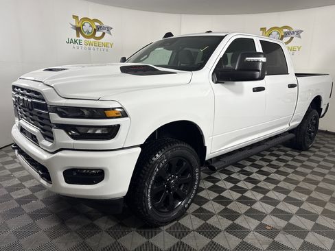 New 2026 RAM 2500 Tradesman AWD/4WD image 4