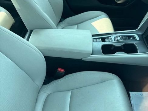 Used 2019 Honda Accord Hybrid image 12