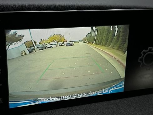 Certified 2025 Nissan Kicks SV image 23