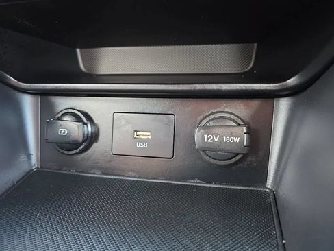 Used 2023 Hyundai Kona SE FWD image 29