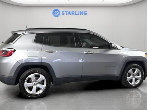 Used 2020 Jeep Compass Latitude FWD image 10