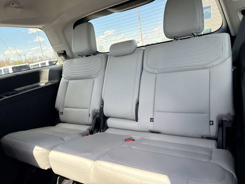 New 2026 Ford Expedition Platinum w/ Platinum Ultimate Package AWD/4WD image 25
