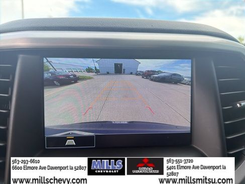 Used 2023 GMC Acadia SLT w/ Preferred Package FWD image 16