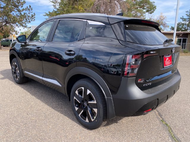 New 2027 Nissan Kicks SV AWD/4WD image 3