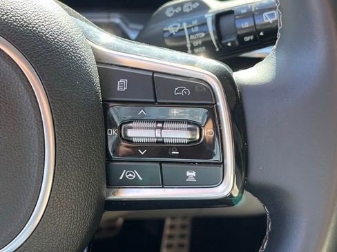 Used 2024 Kia Sorento SX image 25