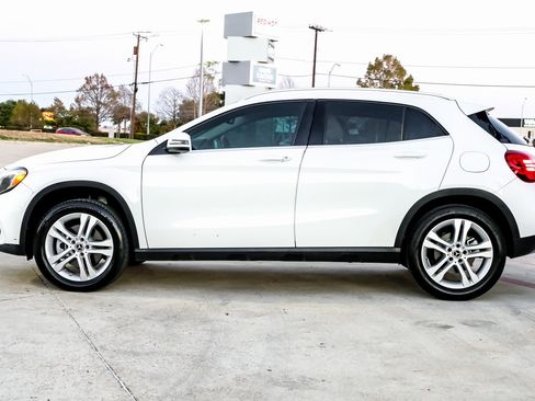 Used 2019 Mercedes-Benz GLA 250 w/ Convenience Package image 10