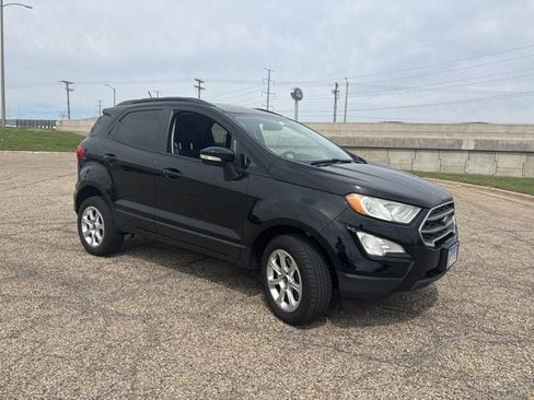 Used 2018 Ford EcoSport SE image 2