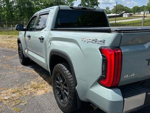 Used 2022 Toyota Tundra Limited w/ TRD Off-Road Package AWD/4WD image 4