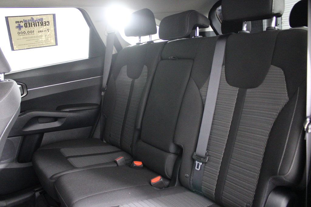 Used 2022 Kia Sorento LX FWD image 18