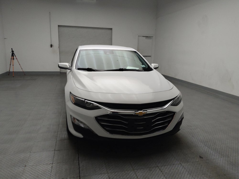 Used 2025 Chevrolet Malibu LT FWD image 14