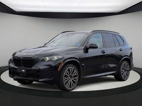 Certified 2026 BMW X5 xDrive40i w/ M Sport Package AWD/4WD image 4