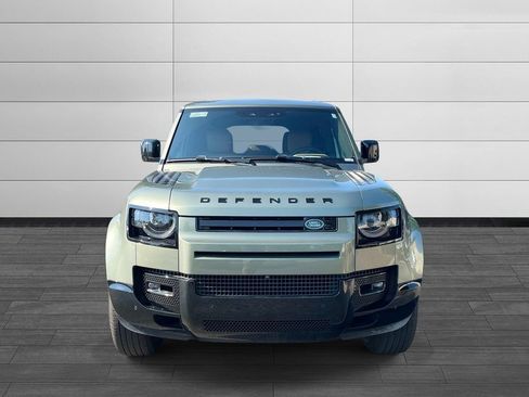 Certified 2025 Land Rover Defender 110 X-Dynamic SE AWD/4WD image 8