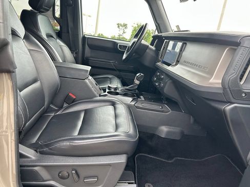 Used 2025 Ford Bronco Outer Banks AWD/4WD image 31