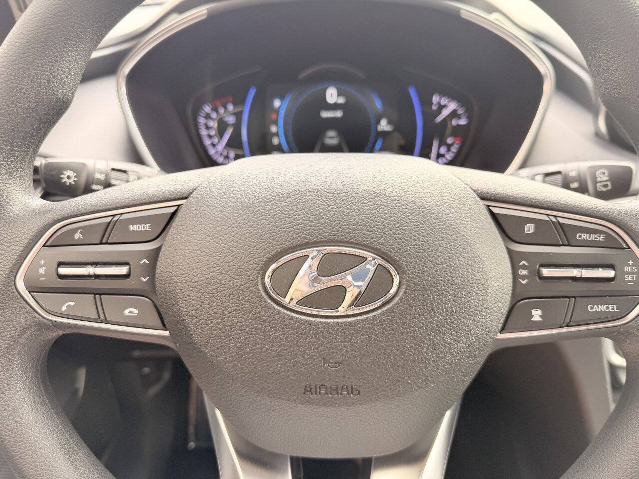 Used 2019 Hyundai Santa Fe SEL FWD image 23