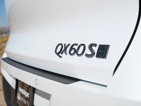 New 2026 INFINITI QX60 Sport w/ Dark Cargo Package image 10