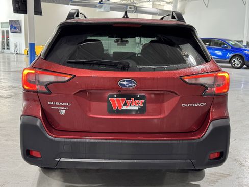Used 2023 Subaru Outback Premium image 18