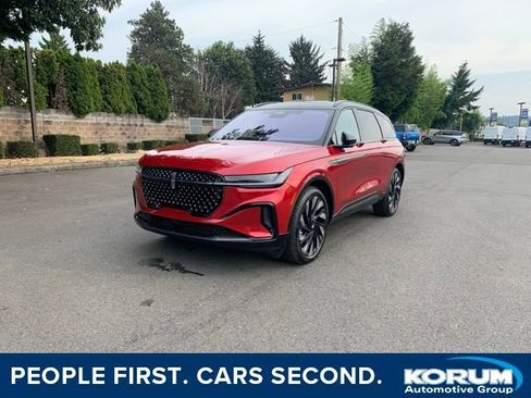 New 2025 Lincoln Nautilus Reserve image 1