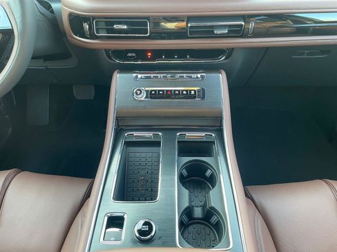 New 2026 Lincoln Aviator Reserve AWD/4WD image 11