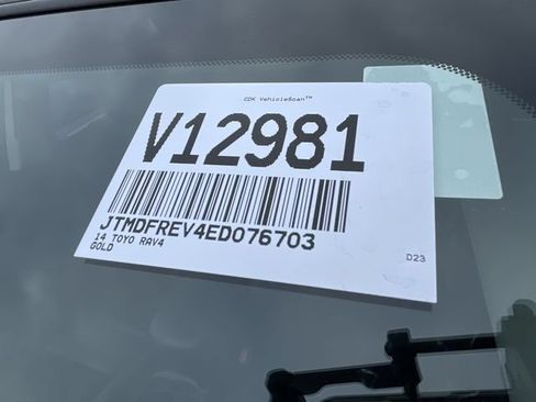 Used 2014 Toyota RAV4 Limited AWD/4WD image 3