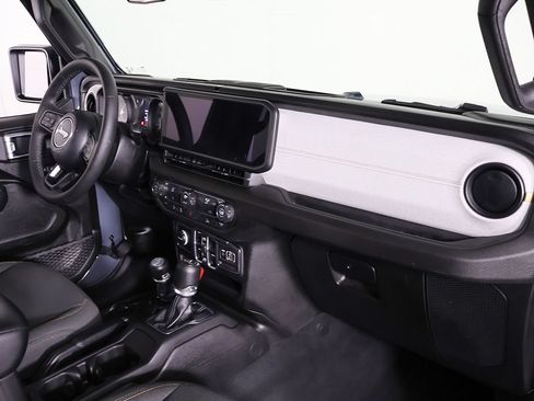 Used 2026 Jeep Wrangler Unlimited Sport AWD/4WD image 24