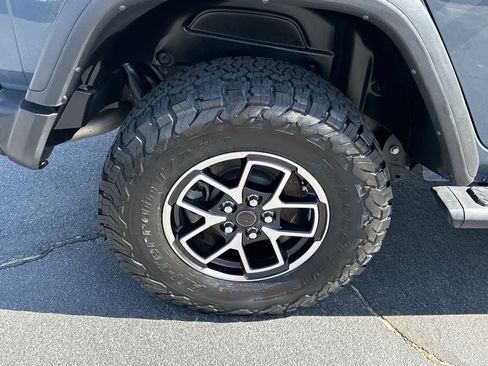 Used 2024 Jeep Wrangler Unlimited Rubicon w/ Technology Group image 21