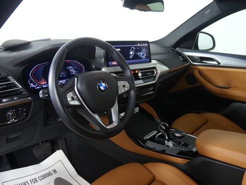 Certified 2025 BMW X4 xDrive30i image 12