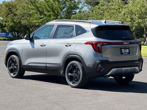 New 2026 Kia Seltos EX w/ EX Sunroof Package image 6