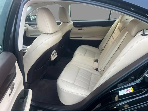 Used 2017 Lexus ES 350 w/ Luxury Package FWD image 11