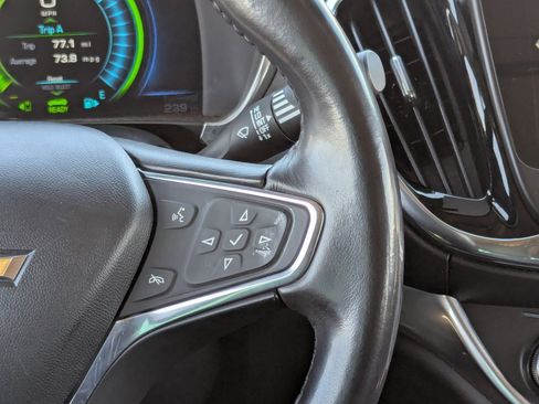 Certified 2018 Chevrolet Volt Premier w/ Driver Confidence Package image 23