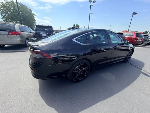 Used 2024 Honda Accord Sport image 4