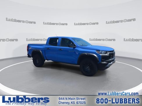 Used 2026 Chevrolet Colorado Trail Boss AWD/4WD image 2