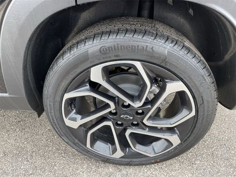 New 2026 Chevrolet Trax RS w/ Sunroof Package image 10