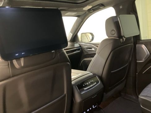 Used 2023 Cadillac Escalade Premium Luxury Platinum image 23