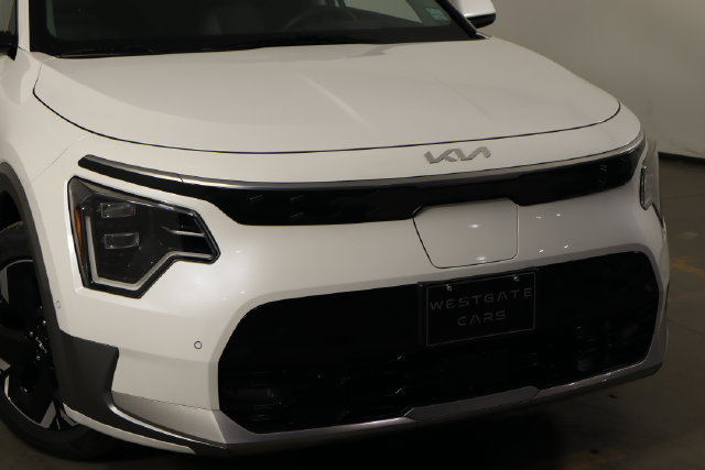 Certified 2023 Kia Niro Wave FWD image 45