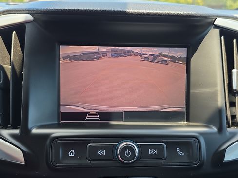 Used 2022 GMC Terrain SLE w/ Driver Convenience Package FWD image 24