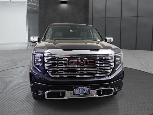 Used 2025 GMC Sierra 1500 Denali w/ Denali Reserve Package AWD/4WD image 2