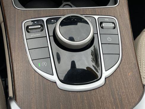 Used 2019 Mercedes-Benz C 300 4MATIC Sedan image 34