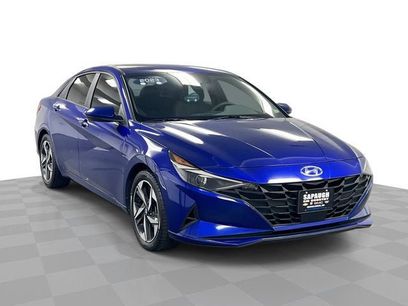 Used 2023 Hyundai Elantra SEL w/ Convenience Package