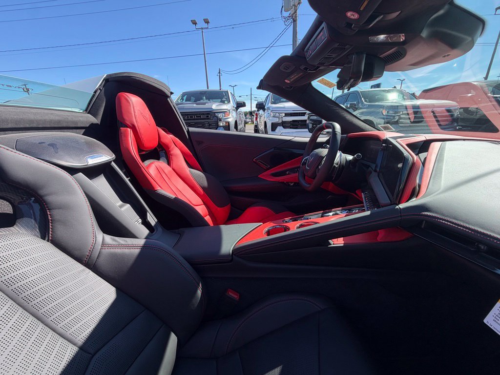 New 2026 Chevrolet Corvette Stingray Premium Conv w/ Z51 Performance Package RWD image 18