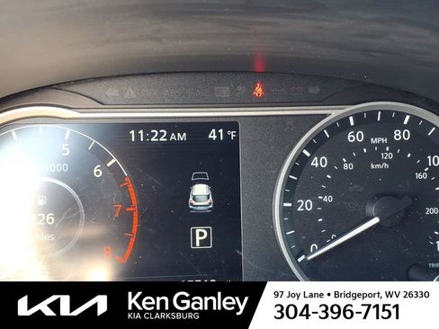 Used 2018 Nissan Kicks SV image 8